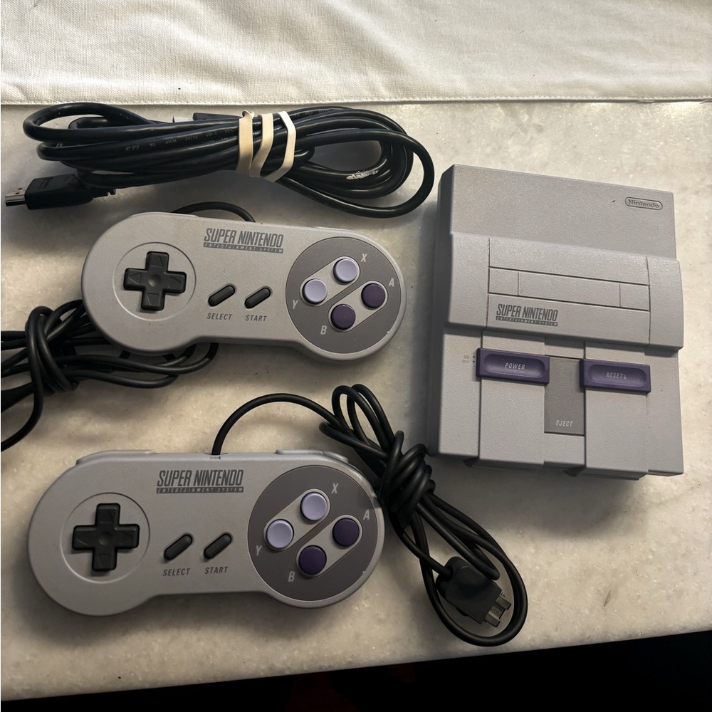 Super Nintendo NSE with nostalgic games per loaded